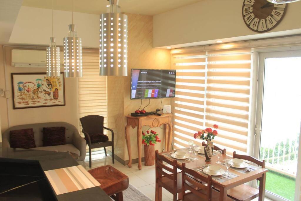 A2J Luxury 1Br Balcony Suite Near Venice Mall Bgc Manila Exterior photo
