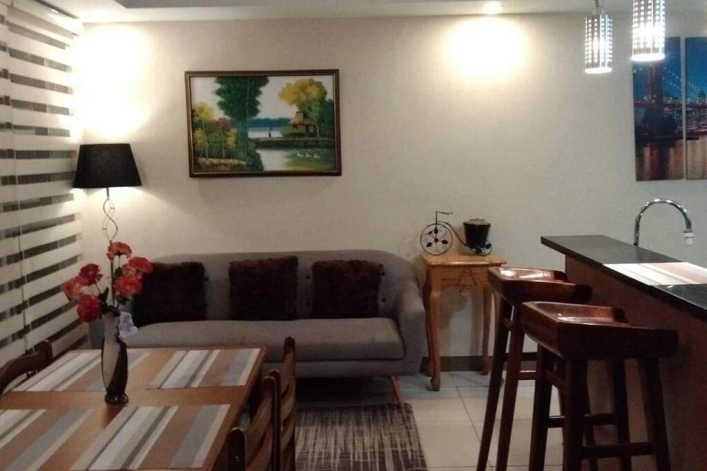 A2J Luxury 1Br Balcony Suite Near Venice Mall Bgc Manila Exterior photo