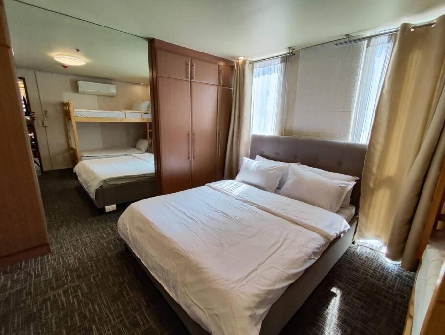 A2J Luxury 1Br Balcony Suite Near Venice Mall Bgc Manila Exterior photo